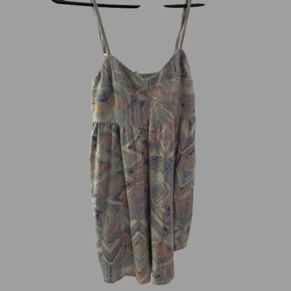Aritzia TNA Summer Dress - Picture 1 of 2